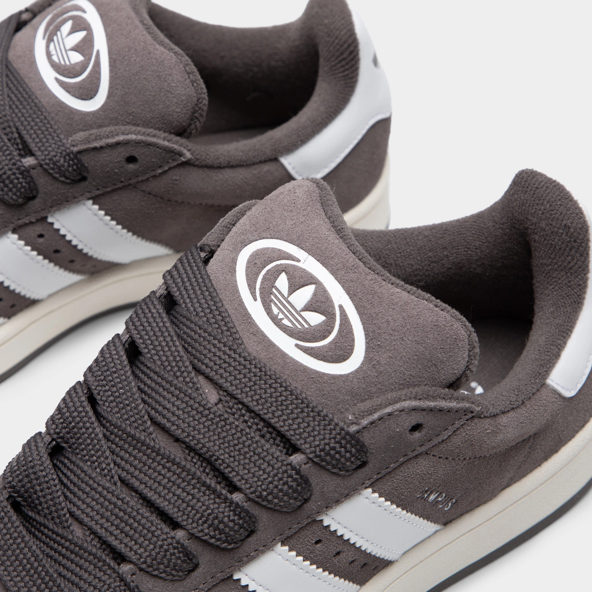 adidas Originals Women's Campus 00s Charcoal / White