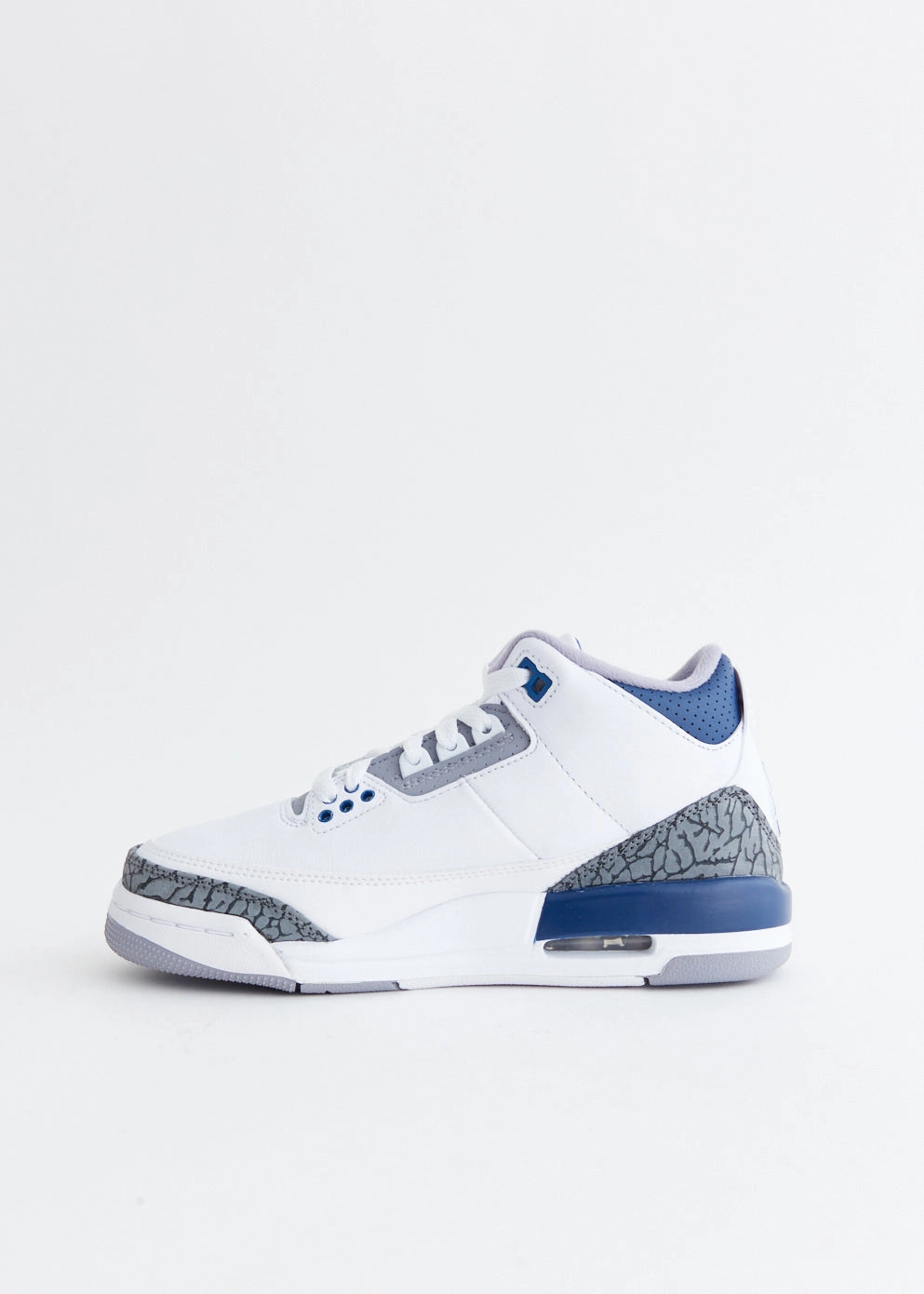 Air Jordan 3 Retro 'Midnight Navy' Sneakers (GS)
