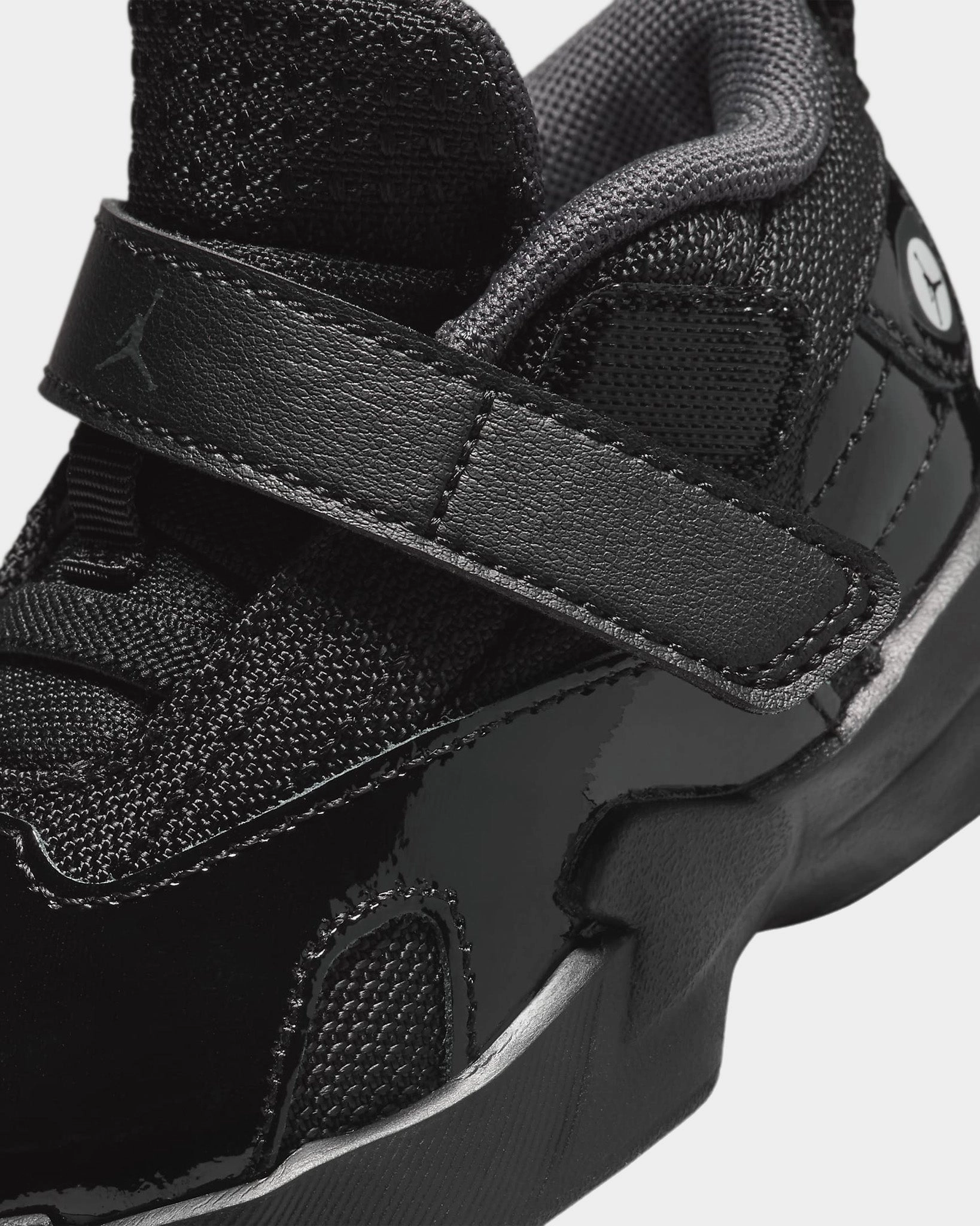 Jordan Max Aura 6 TD Black / Black