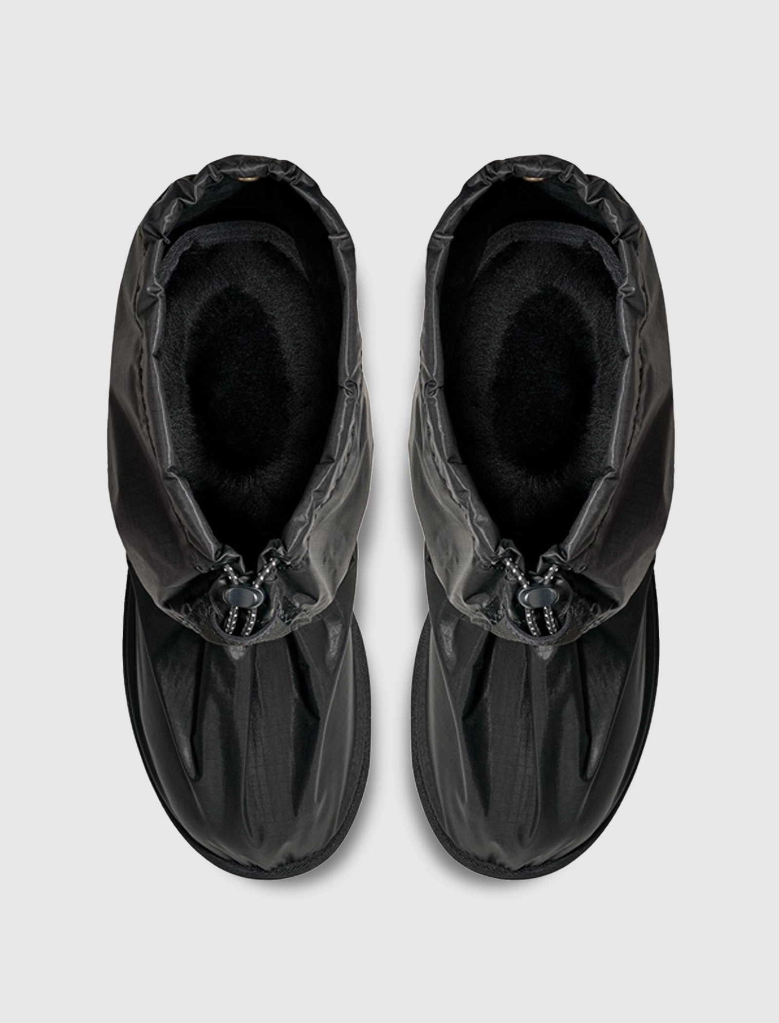 UGG X REESE COOPER CLASSIC MINI BLACK/BLACK